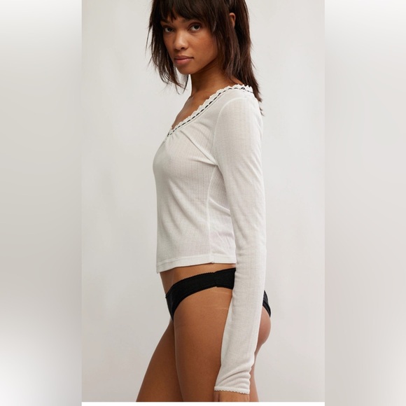 Free People Only You Long Sleeve in White Size Small NWOT Retail $40 - Picture 2 of 6